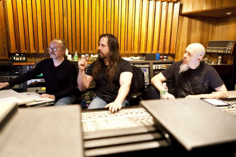 James LaBrie (voz), John Petrucci (guitarra) y Jordan Rudess (teclados). / Cortesía Warner