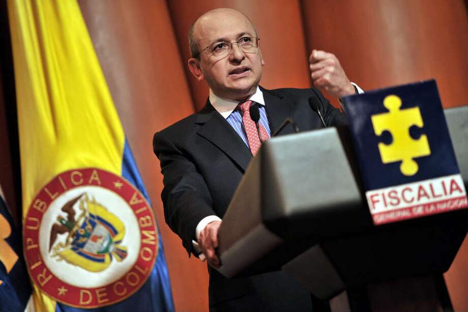 El fiscal general, Eduardo Montealegre, anunció que se suspendieron 191 órdenes de captura en contra de 29 delegados de las Farc. / Andrés Torres