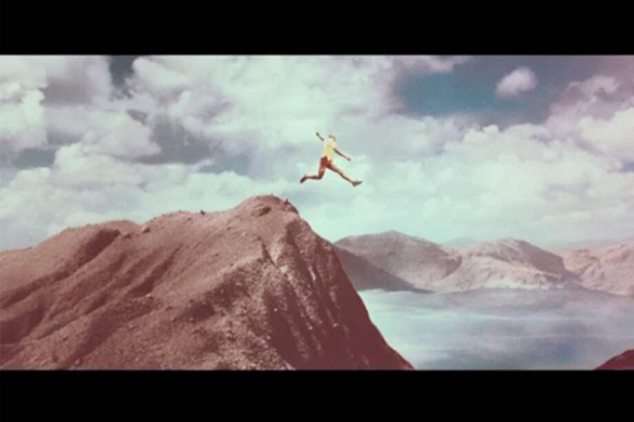 Calle 13 reflexiona sobre "el orden natural de las cosas" en nuevo video