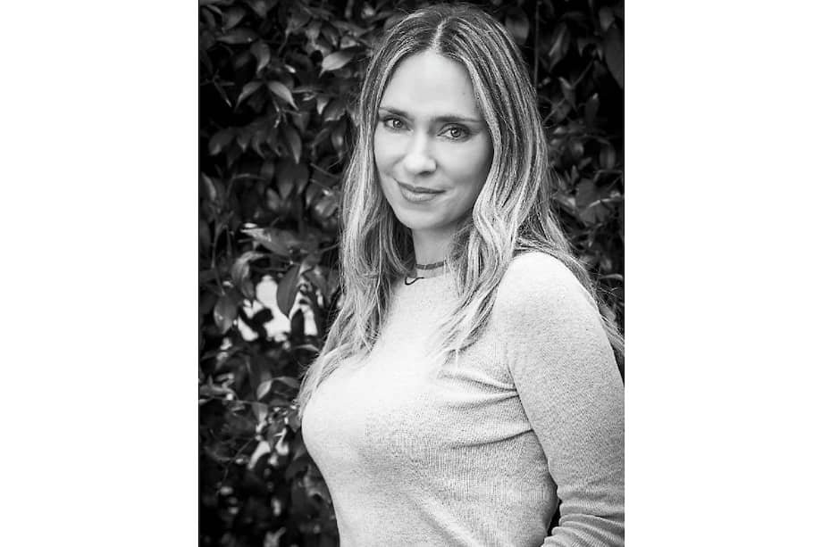 Alejandra Gómez Liévano estudió diseño industrial, su primer acercamiento con el mundo de la moda.