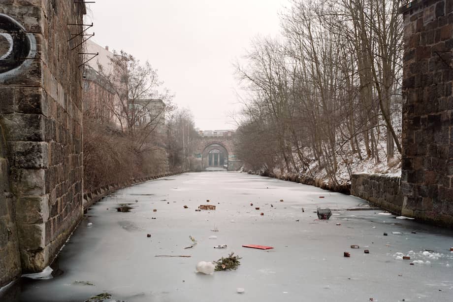 “König Albert Brucke”, fotografía que forma parte de la exposición “Fake Plastic Trees”.
