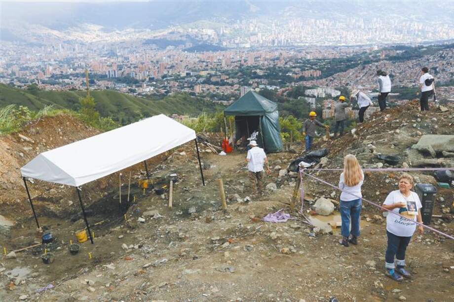 La JEP confirmó que en La Escombrera se han hallado cuatro cuerpos. / EFE