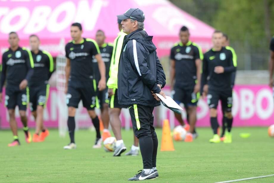 Reinaldo Rueda, en la práctica previa al juego de este miércoles por la ida de la final de la Copa Libertadores. / Luis Benavides