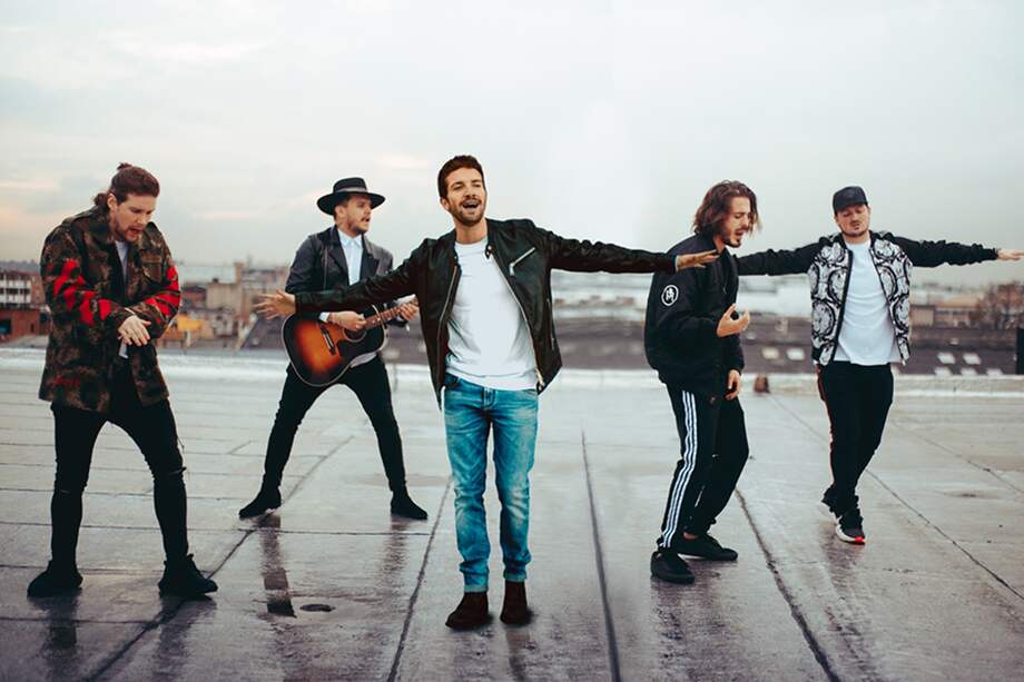 Pedro Alborán junto a Piso 21. / Cortesía