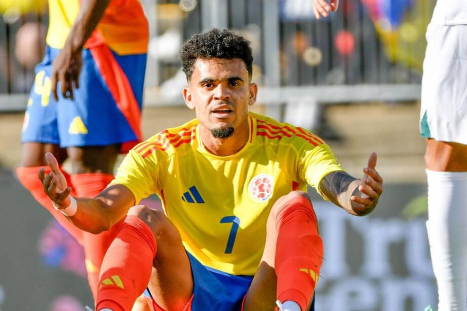 Luis Díaz podría ser el jugador más caro de Colombia, pero no el que más dinero gana.