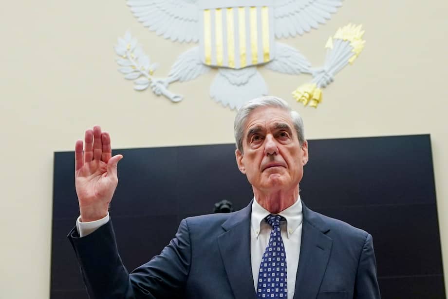 Mueller fue el sexto director de la Oficina Federal de Investigaciones (FBI) entre 2001 y 2013.