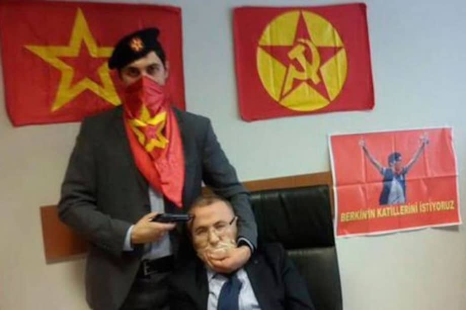 Turquía bloquea de nuevo las redes sociales tras muerte de fiscal secuestrado