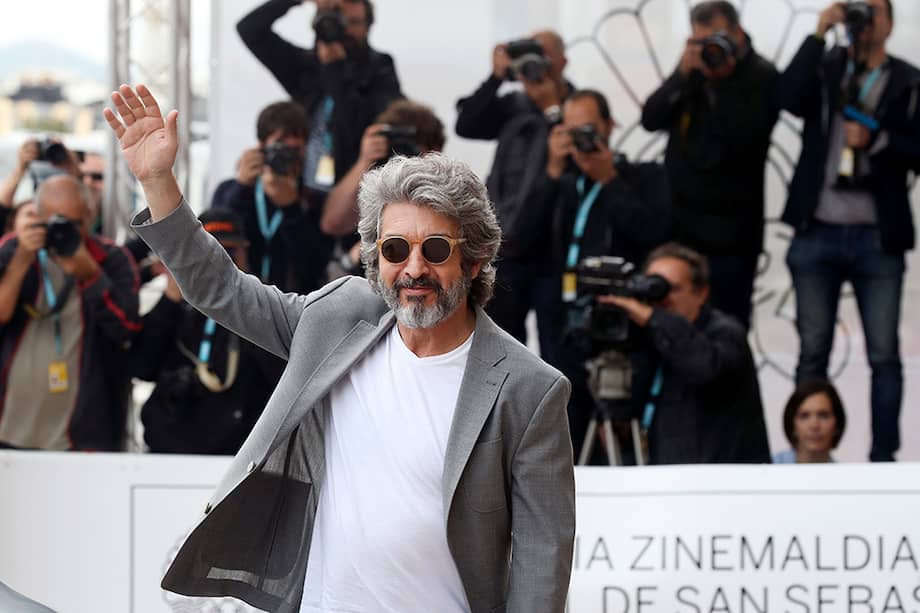 Dos de los afiches que se hicieron famosos durante las protestas de mayo del 68. / Cortesía