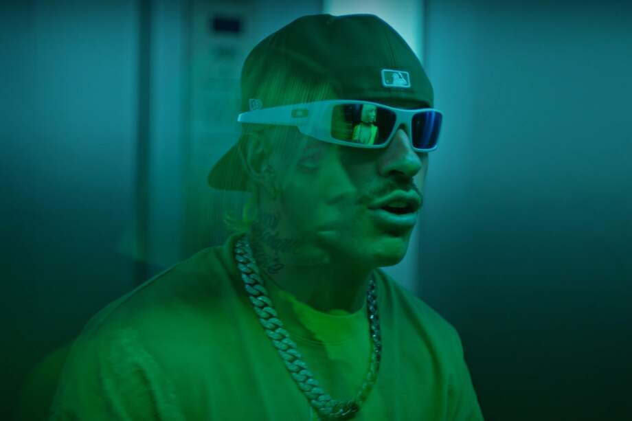 La canción "Luces de tecno" hace parte del nuevo álbum.