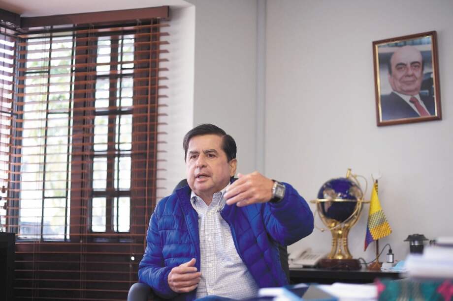 Para Cristo, a quien aún se le quiebra la voz al hablar de su padre, el Eln debe cesar la violencia para dialogar