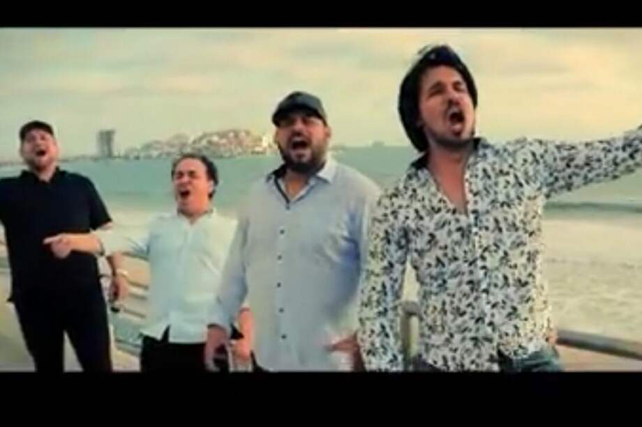 Sinaloenses de Cuidado está conformada por José Adán Pérez, Carlos Osuna, Armando Piña y José Manuel Chú.