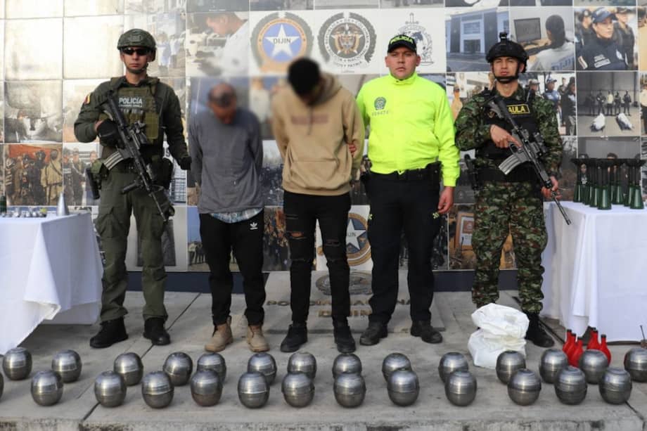 Harold Zuluaga Arroyabe, alias “Plumilla”, de 61 años, es señalado como uno de los principales fabricantes de explosivos del Eln. Gerson Hernando Flores, de 29 años, sería un presunto colaborador.