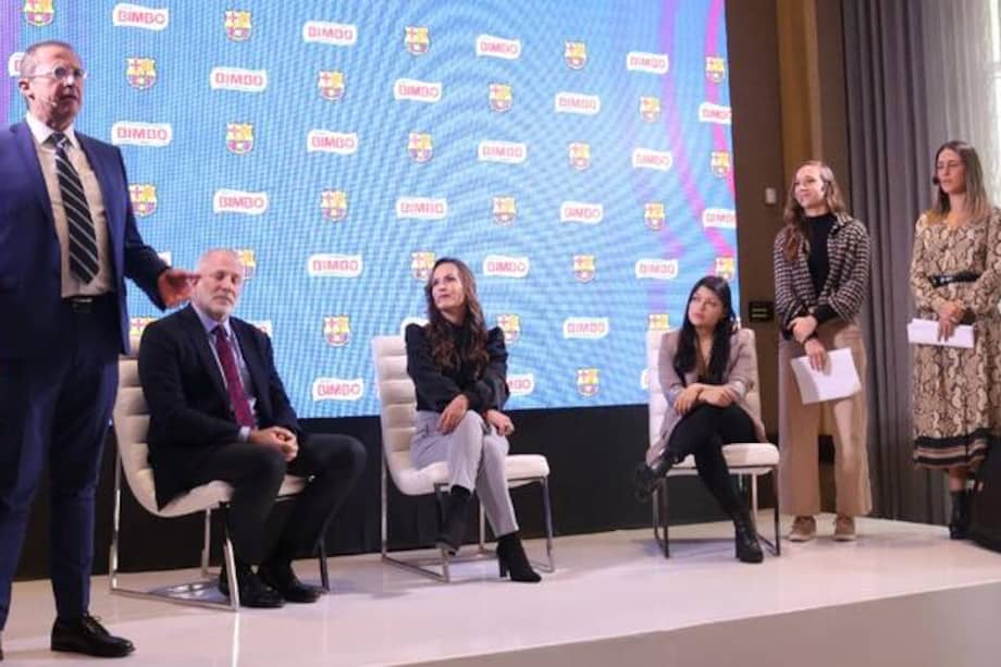 La presentación del acuerdo entre la Bimbo y el Barcelona F.C. en pro del fútbol femenino global.