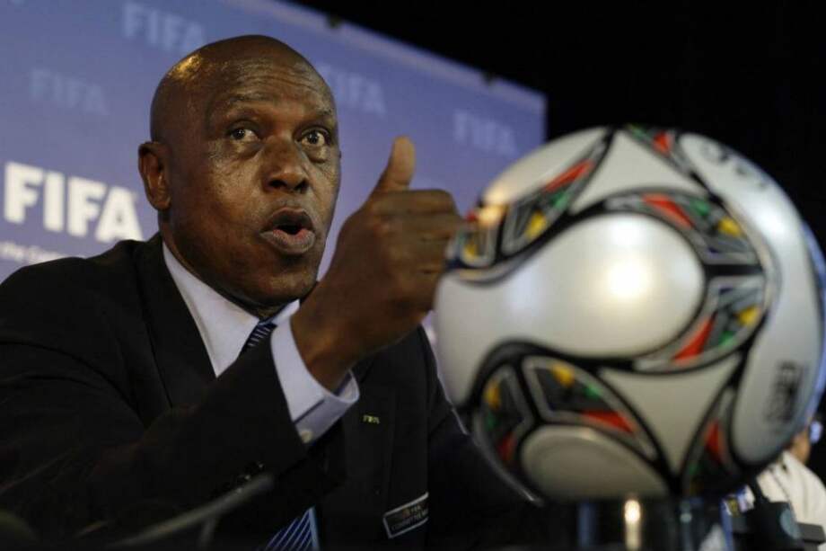 Tokyo Sexwale uno de los candidatos a la presidencia de la Fifa. Foto: AFP