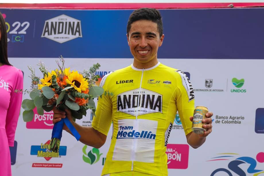 Aldemar Reyes se mantiene como líder de la general del Clásico RCN tras la crono de este viernes.