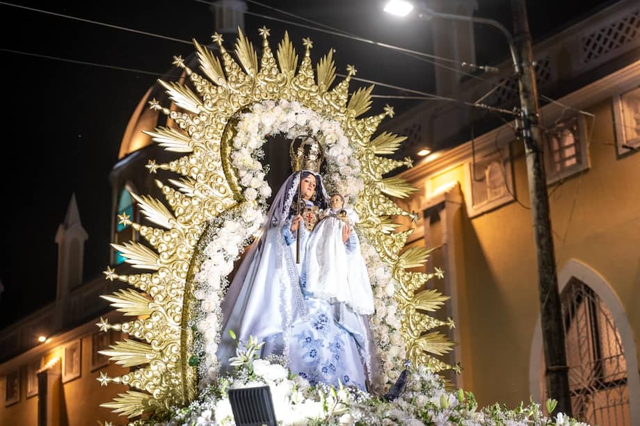 La Virgen de la Candelaria es el centro de la fe del municipio de Magangué.