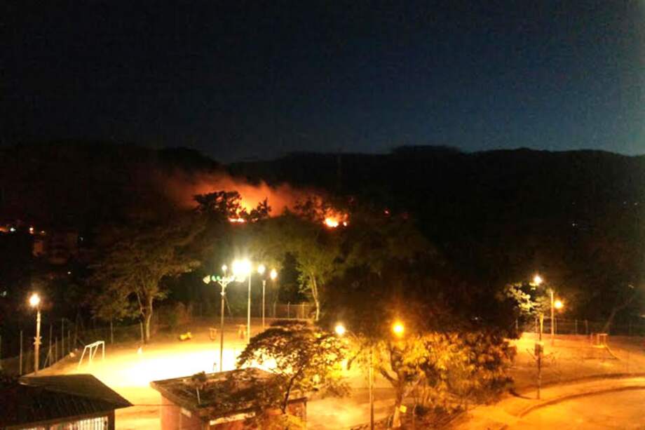 Tres incendios se presentaron al oeste de Cali