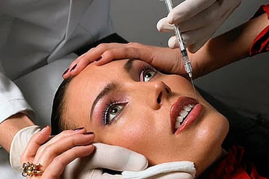 Mujer se operará para parecerse a la esposa muerta de su marido