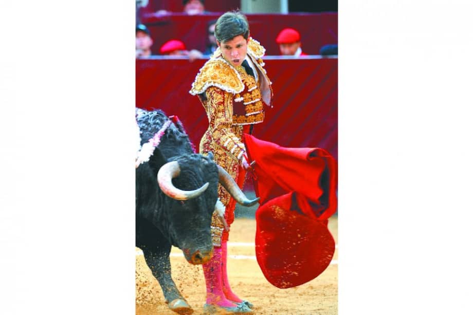 ‘El Juli’ reabrió este domingo la temporada taurina en Bogotá. / Cristian Garavito.