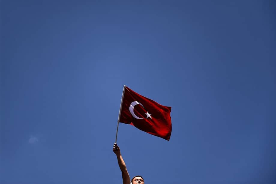 Turquía detiene a 26 generales golpistas y anuncia que no habrá "venganza"