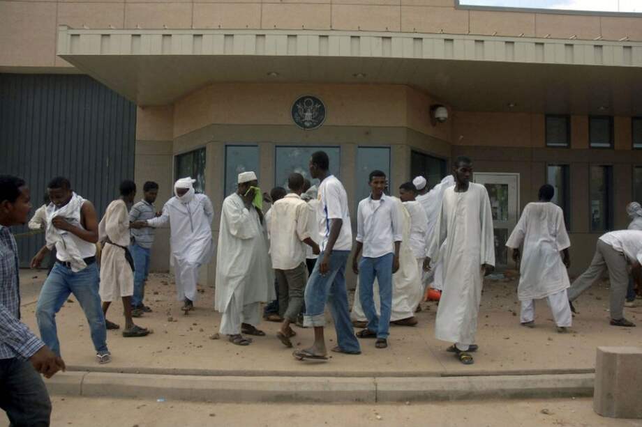 Estados Unidos cerrará este domingo su embajada en Jartum