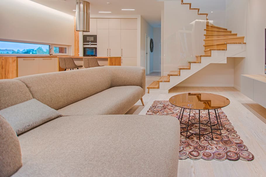 En Cromos traemos un secreto para limpiar su sofá blanco o beige sin temor a dañarlo.