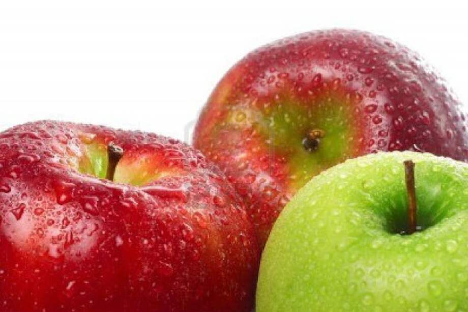 Comer frutas y no tomar jugos industriales previenen la diabetes