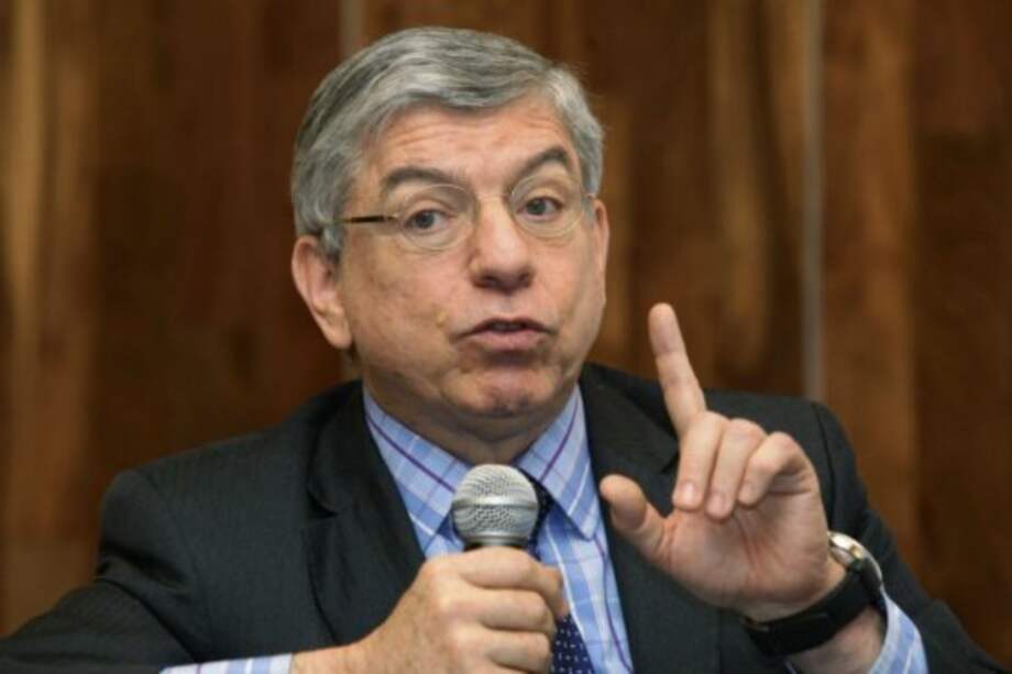 "No nos pueden imponer una interpretación exacta del estatuto de Roma": expresidente Gaviria