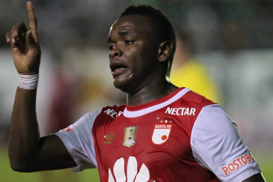 Carlos Ibargüen anotó el gol de Santa Fe en el empate contra Cortuluá. / AFP