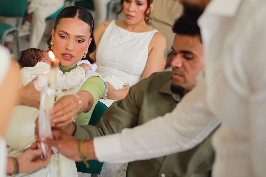 Luis Díaz y Gera Ponce en el bautizo de su hijo Fernando.