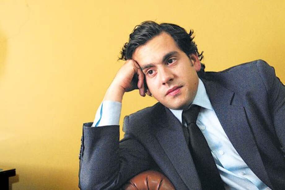 Denuncian comercial de Cambio Radical donde utilizan programa de viviendas gratis