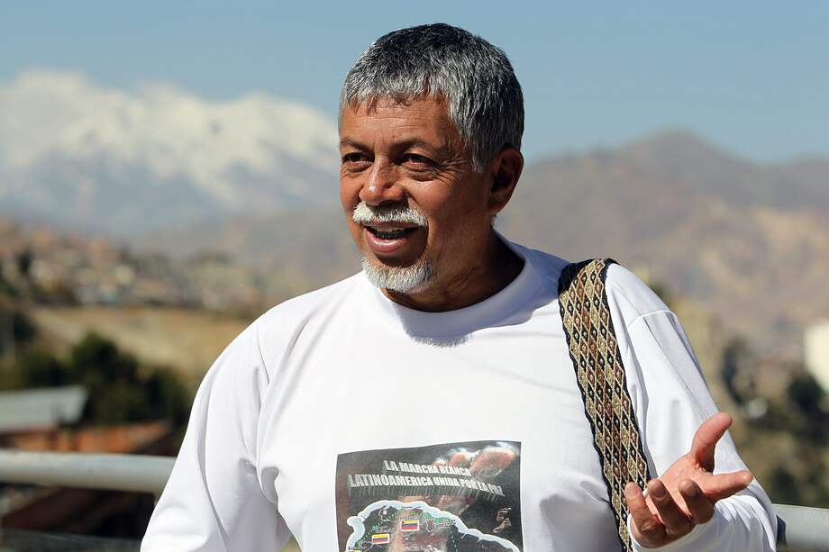 "Gustavo Moncayo es de los héroes que a mí me gustan y me convencen, los de verdad, los comunes, los que afrontan nacer en un país como Colombia, en la periferia, en la precariedad, mirados de lejos por un Estado que no solo los abandona sino que inclusive se burla de sus circunstancias, dejados a merced de la violencia que los victimiza y luego los revictimiza, forzados a buscar la vida en otro país".