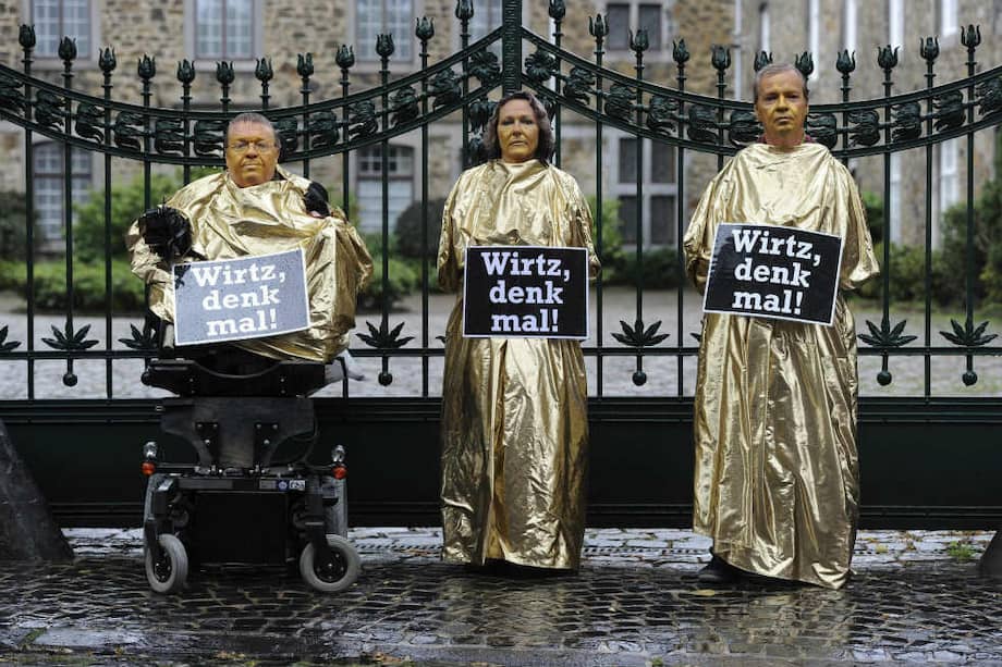 Alrededor de 10.000 niños nacieron en el mundo con malformaciones por culpa de la talidomida. Se calcula que entre 5.000 y 6.000 siguen vivos. / EFE