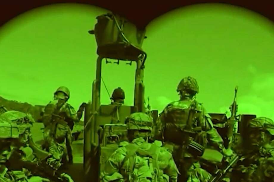 Ejército Nacional de Colombia tras los disidentes de las FARC