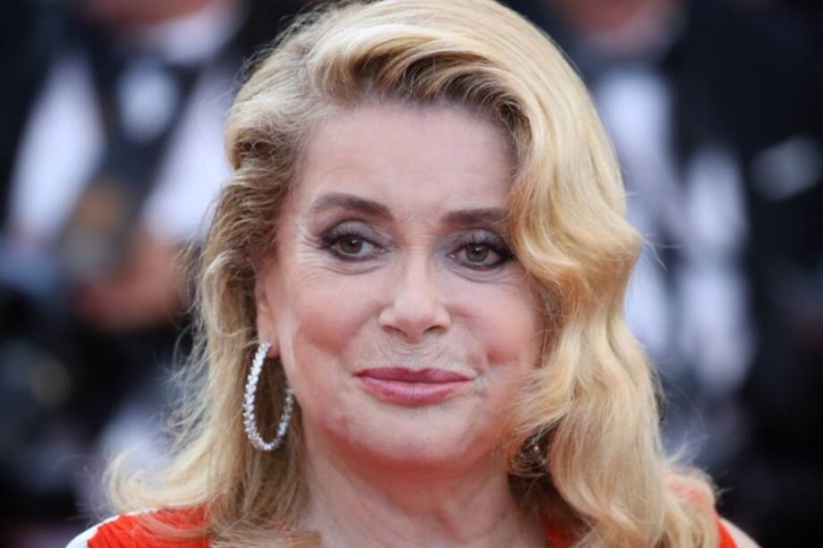 100 mujeres francesas firmaron manifiesto en contra del movimiento #MeToo. 30 activistas no se tardaron en contestar