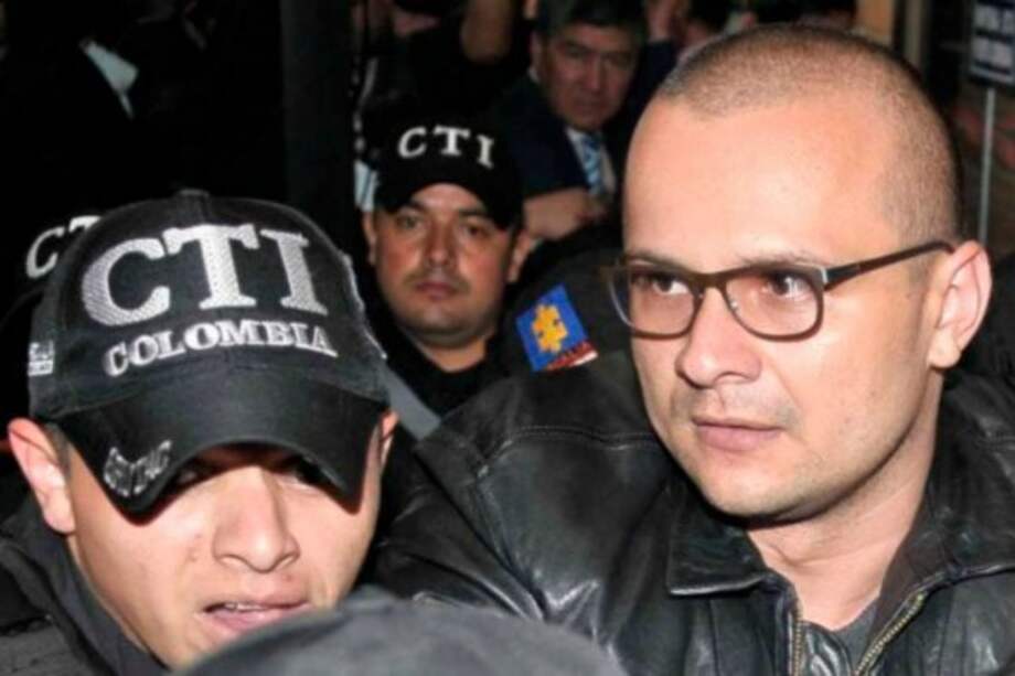 Hacker pagaría 10 años por preacuerdo con Fiscalía