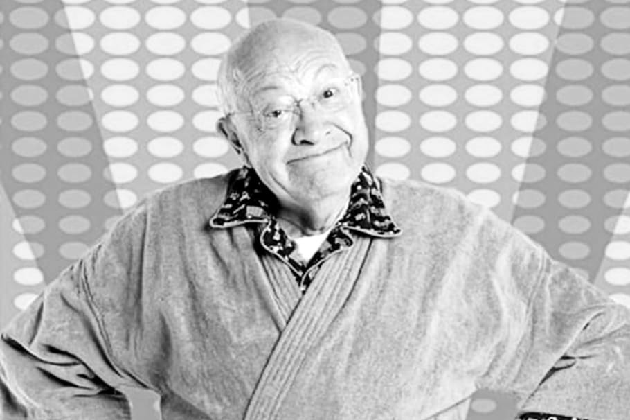 El también comediante mexicano de 87 años enfrentó varias complicaciones de salud durante este año.