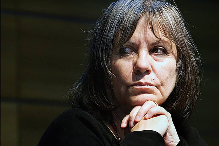 Diamela Eltit es autora de "Puño y letra", "El padre mío", "Impuesto a la carne", "Sumar", entre otros.