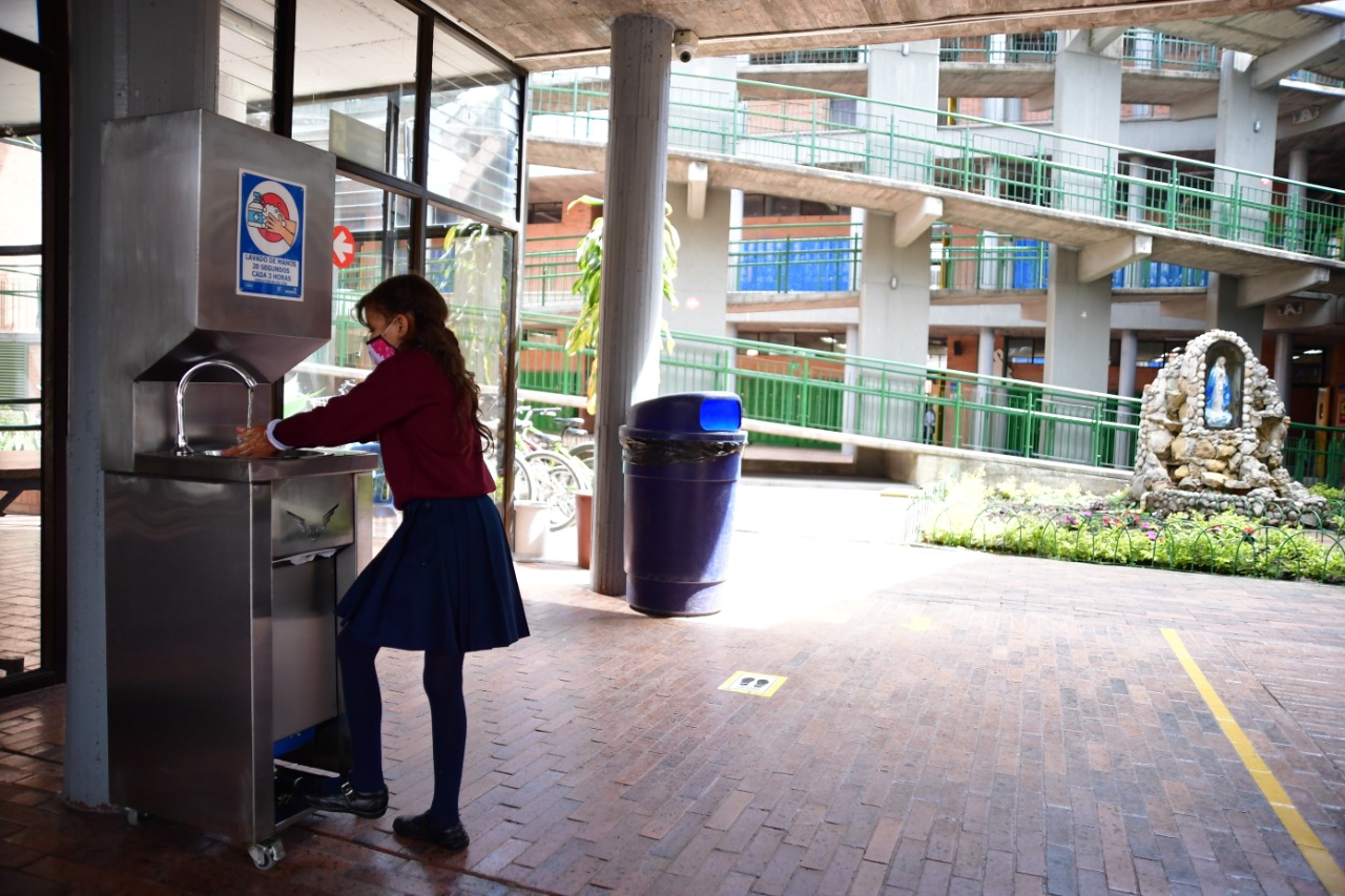 En imágenes: el regreso a clases de los colegios públicos de Bogotá ...