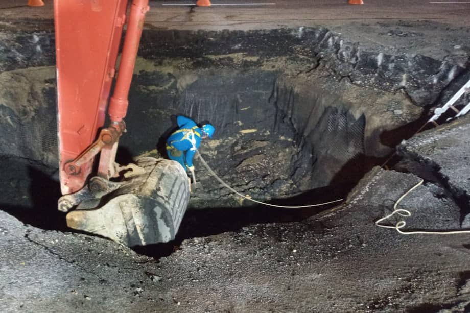 La Secretaría de Movilidad recomienda a los ciudadanos tomar vías alternas.