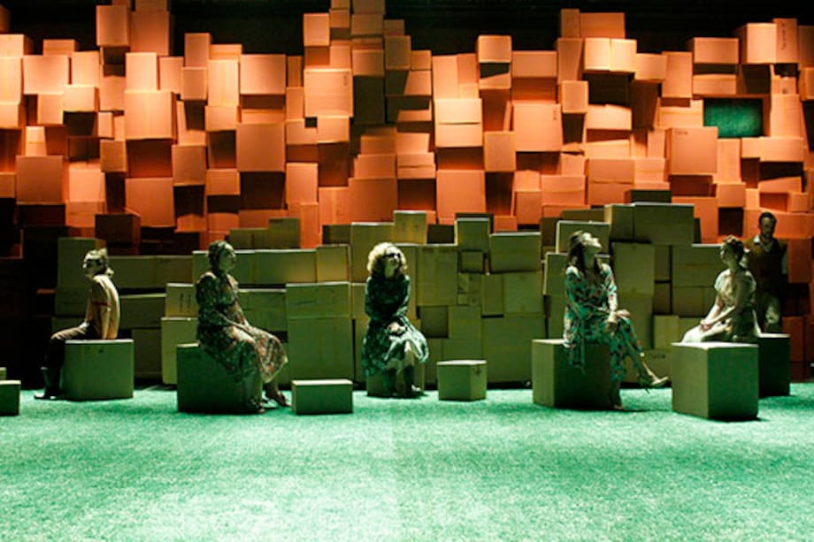 ‘El jardín’ de cajas de cartón