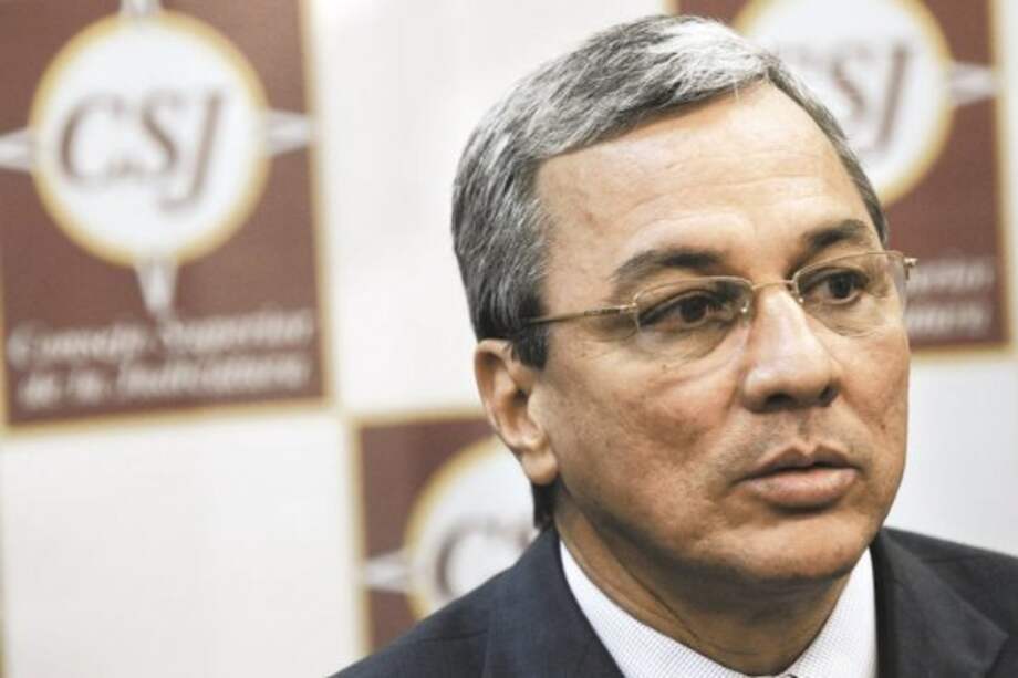 Villarraga negó haber recibido dinero para solucionar conflictos de competencias