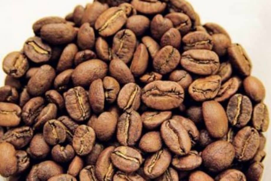 Valor de exportaciones del café brasileño cae un 26,6 % en enero