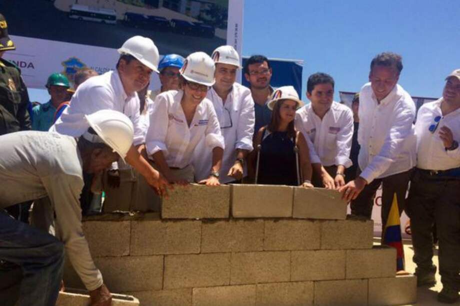 @Ginaparody / @Ginaparody