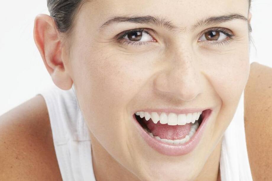 Blanquea tus dientes de forma natural