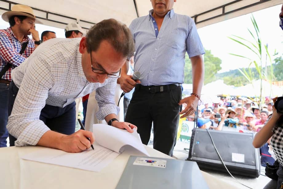 Entre los compromisos del Gobierno está la destinación de $1.000 millones para la promoción del consumo de la panela, que ha caído en los últimos años. / Cortesía.