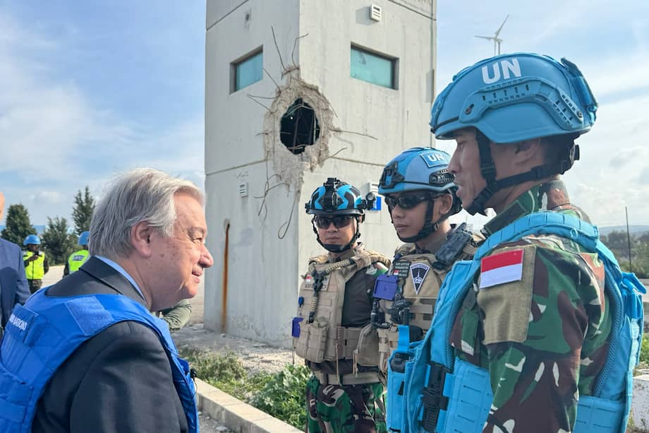 El secretario general de la ONU, António Guterres, visitó este viernes a los cascos azules desplegados en el sur del Líbano.