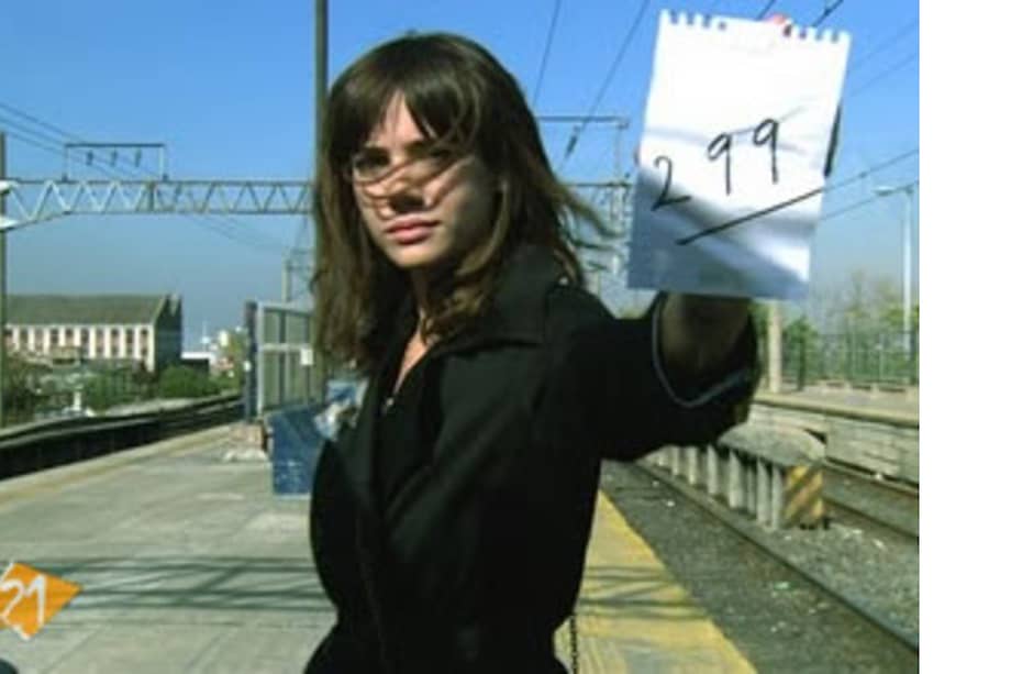 Escena final de la película "Eva y Lola", una reflexión desde la ficción sobre los hijos de los desaparecidos en Argentina.