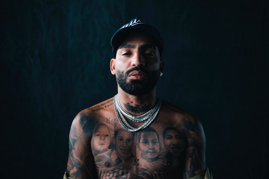 Austin Santos, cantante de reguetón mejor conocido como Arcángel.