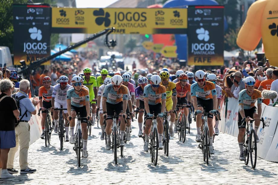 Ciclistas en la Vuelta a Portugal.